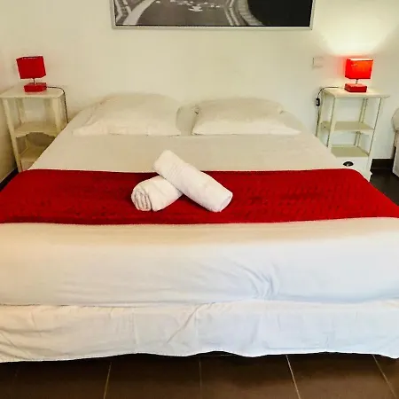 Les Jardins De Terrefort Bed & Breakfast
