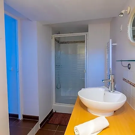 Les Jardins De Terrefort Bed & Breakfast 3*